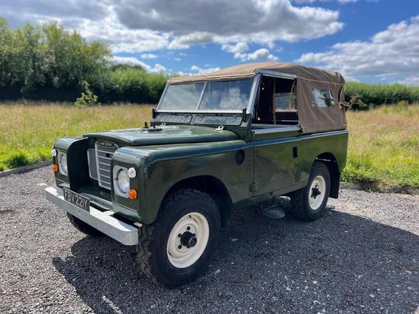Land Rover Series III 2.3 88 (7 Seats)
