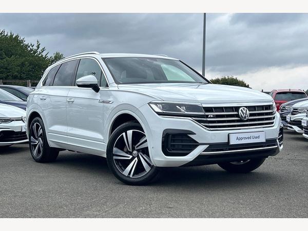 Volkswagen Touareg 3.0 TDI V6 R-Line Tech Tiptronic 4Motion Euro 6 (s/s) 5dr