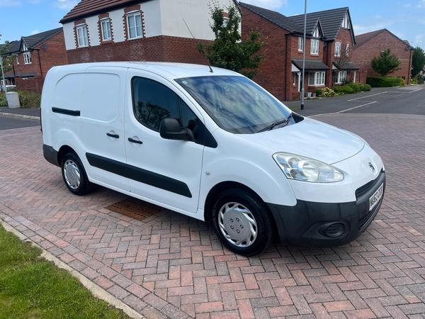 Peugeot Partner 1.6 HDi S Crew Van 4dr Diesel Manual L2 H1 (147 g/km, 90 bhp)