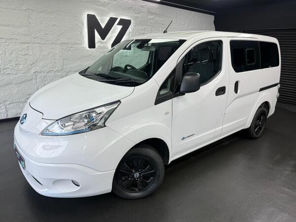 Nissan e-NV200 Tekna Combi Van Double Cab 5dr Electric Auto (5 Seat, Rapid Plus) (109 bhp) Sat Nav
