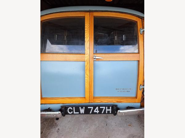 Morris Minor Traveller