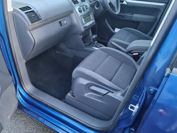 Volkswagen Touran 2.0 TDI Sport DSG 5dr (7 Seats)