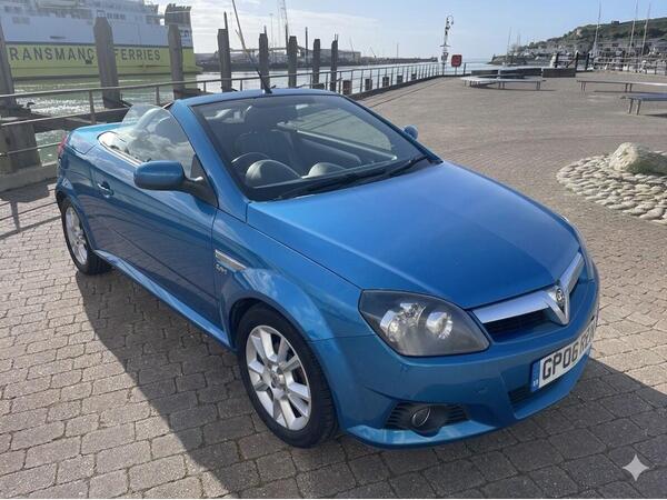 Vauxhall Tigra 1.8i Sport 2dr