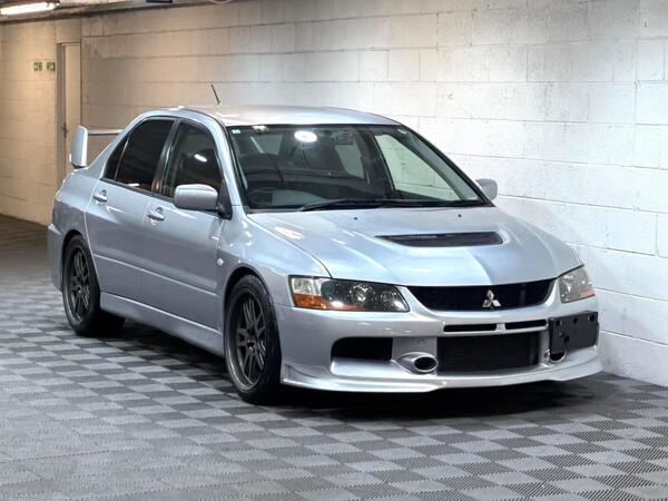 Mitsubishi Lancer 2.0 EVO IX MR FQ-320 4dr