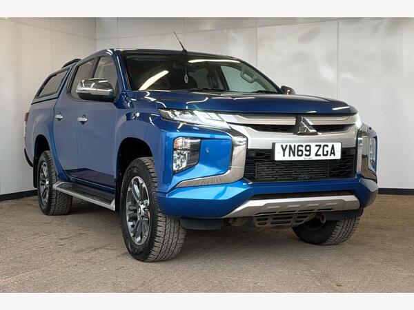 Mitsubishi L200 2.2 DI-D DC Barbarian X Pickup Double Cab 4dr Diesel Auto 4WD Euro 6 (s/s) (150 ps)