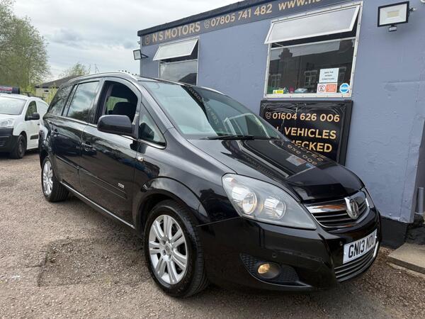 Vauxhall Zafira 1.7 CDTi ecoFLEX Design Euro 5 5dr (SNav)