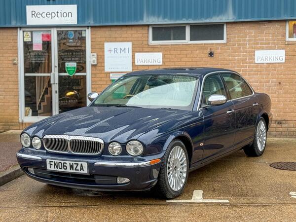 Daimler Super Eight 4.2 V8 4dr