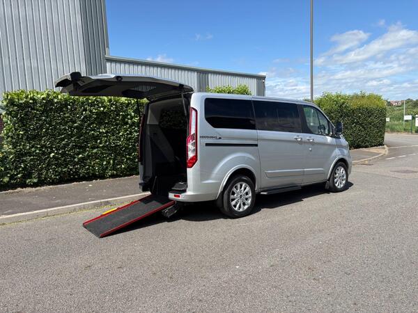 Ford Tourneo Custom 2.0 310 EcoBlue Titanium L1 Euro 6 (s/s) 5dr