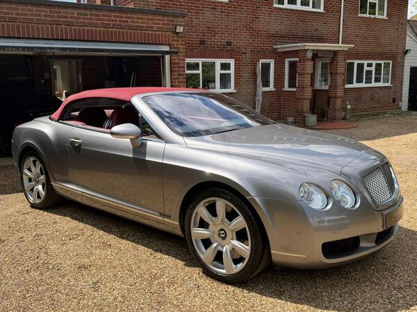 Bentley Continental 6.0 W12 GTC Auto 4WD Euro 4 2dr