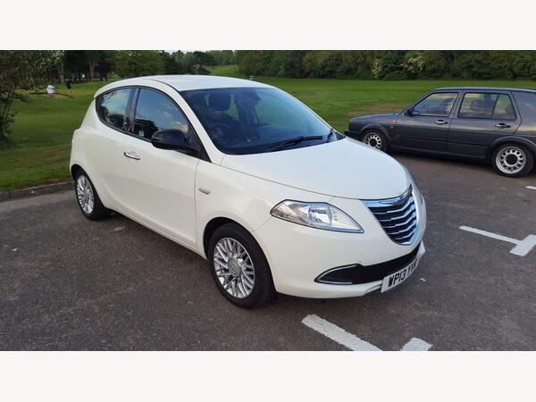 Chrysler Ypsilon 1.2 SE Euro 5 (s/s) 5dr