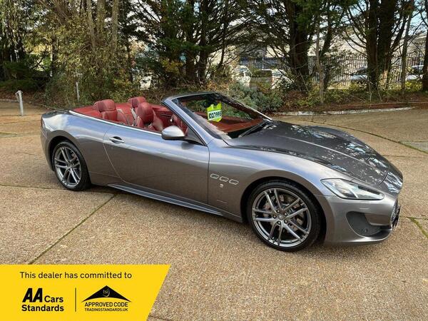 Maserati GranCabrio 4.7 V8 Sport MC Shift Euro 5 2dr