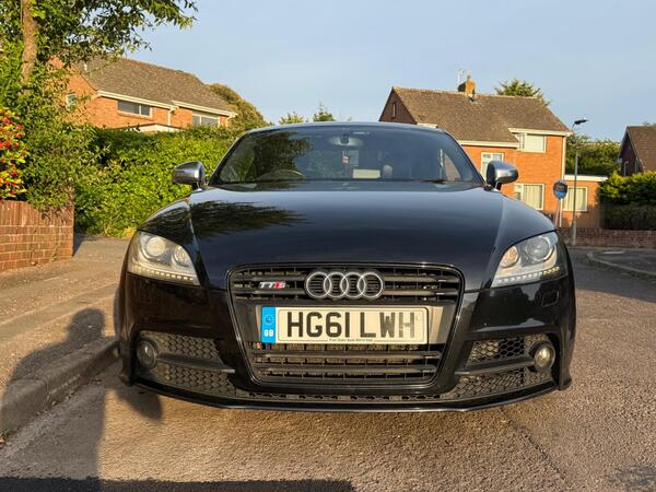 Audi TTS 2.0 TFSI Black Edition quattro Euro 5 3dr