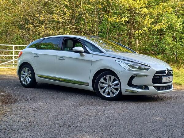 Citroen DS5 1.6 e-HDi DStyle ETG6 Euro 5 (s/s) 5dr