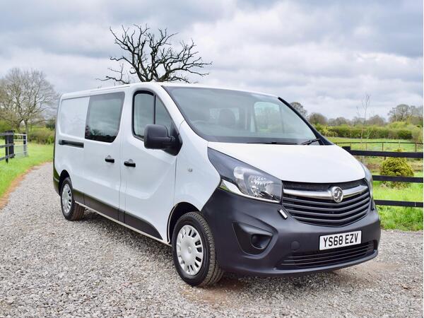 Vauxhall Vivaro 1.6 CDTi 2900 Crew Van L2 H1 Euro 6 5dr (6 Seat)