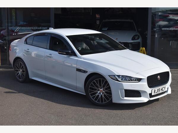 Jaguar XE 2.0d Landmark Auto Euro 6 (s/s) 4dr