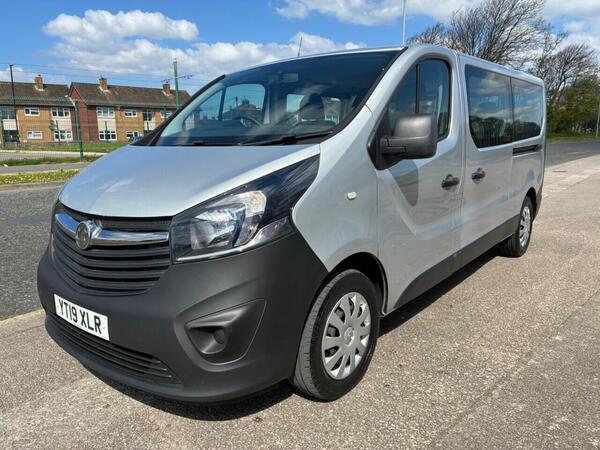 Vauxhall Vivaro 1.6 CDTi 2900 Combi Van Double Cab 5dr Diesel Manual L2 H1 Euro 6 (s/s) (9 Seat) (120 ps) BLUETOOTH* AIR CON* 2 KEYS*