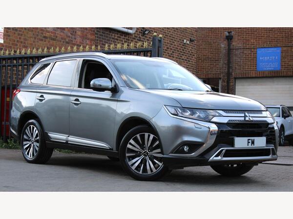 Mitsubishi Outlander 2.0 MIVEC Exceed CVT 4WD Euro 6 (s/s) 5dr