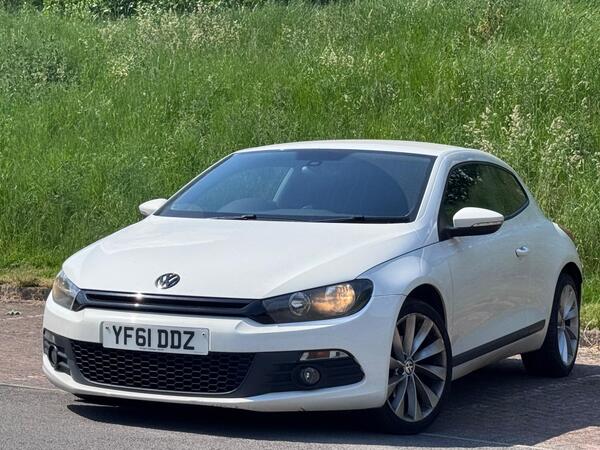 Volkswagen Scirocco 2.0 TDI BlueMotion Tech GT DSG Euro 5 (s/s) 3dr