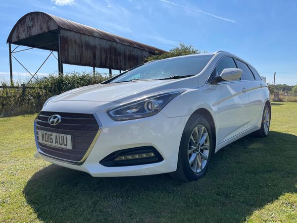 Hyundai i40 1.7 CRDi Blue Drive SE Nav Business Tourer Euro 6 (s/s) 5dr