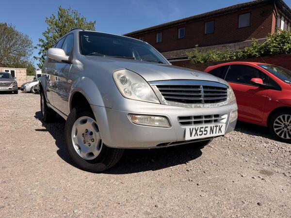 SsangYong Rexton 2.7 TD RX 270 SX 5dr