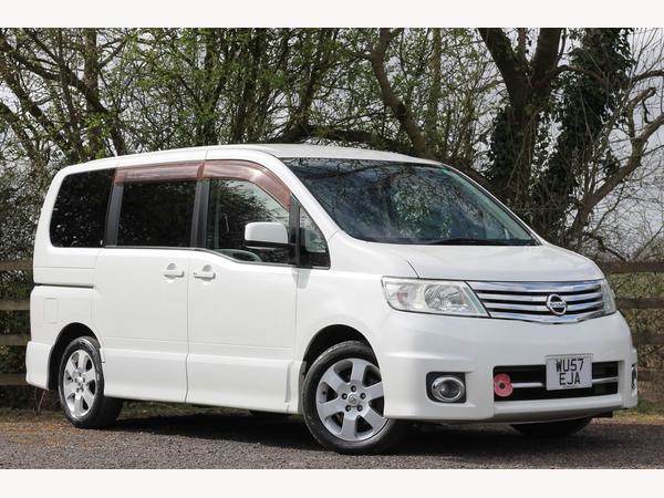 Nissan Serena 2.0 Highway Star 5dr