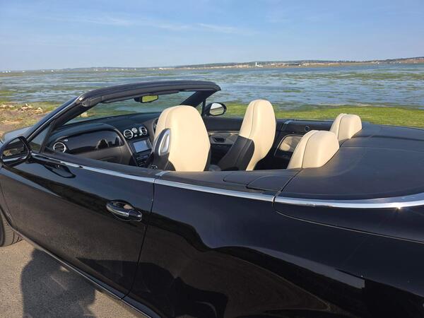 Bentley Continental 6.0 W12 GTC Speed Auto 4WD Euro 5 2dr