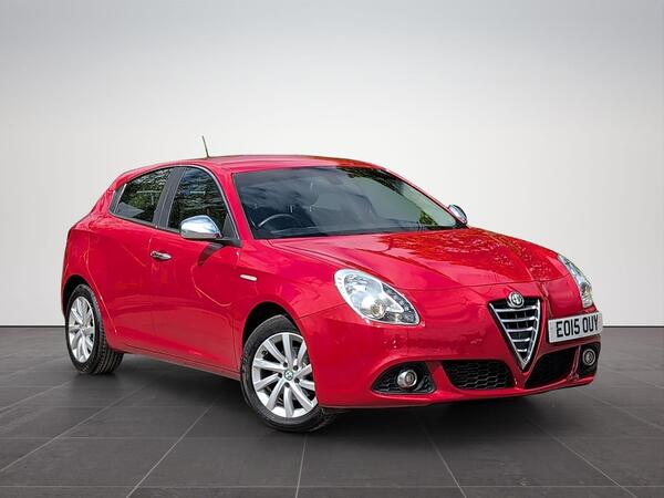 Alfa Romeo Giulietta 1.6 JTDM-2 Distinctive Euro 5 (s/s) 5dr