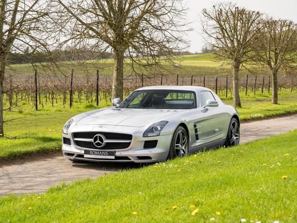 Mercedes-Benz SLS 6.2 63 V8 AMG SpdS DCT Euro 5 2dr