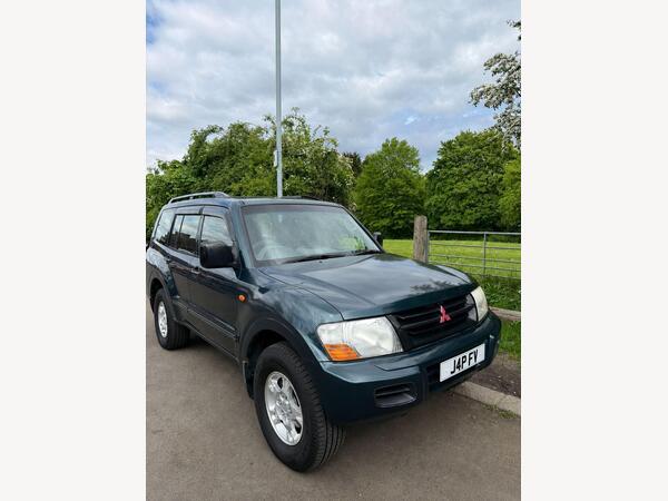 Mitsubishi Shogun 3.2 TD DI-D Classic 5dr