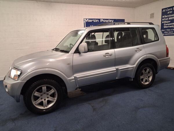 Mitsubishi Shogun 3.2 DI-D Warrior 5dr