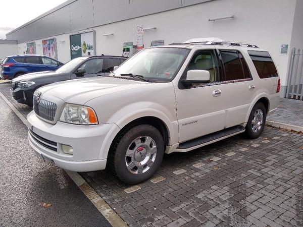 Lincoln Navigator