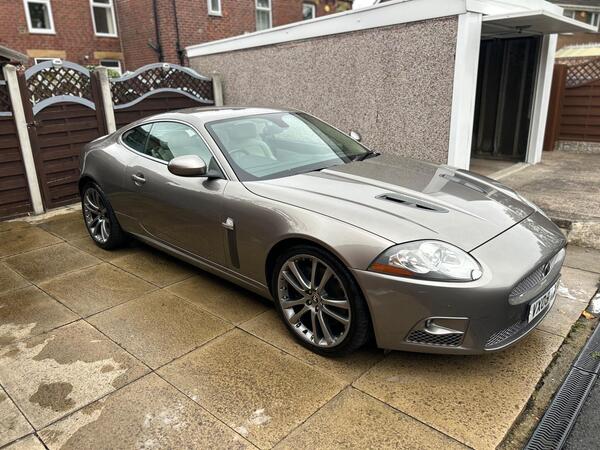 Jaguar XKR 4.2 V8 Auto Euro 4 2dr
