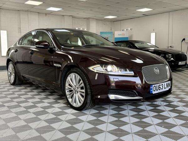 Jaguar XF 3.0d V6 Premium Luxury Auto Euro 5 (s/s) 4dr