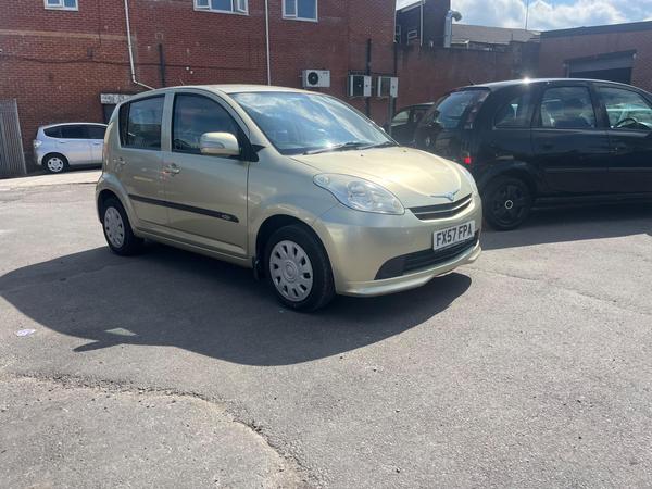 Perodua Myvi 1.3 EZi 5dr