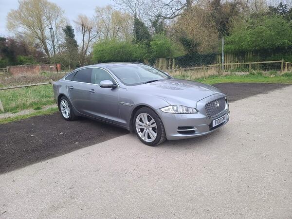 Jaguar XJ 3.0d V6 Premium Luxury Auto Euro 5 (s/s) 4dr