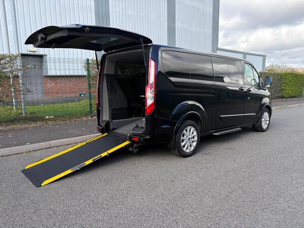Ford Tourneo Custom 2.0 320 EcoBlue Titanium Auto L2 Euro 6 (s/s) 5dr