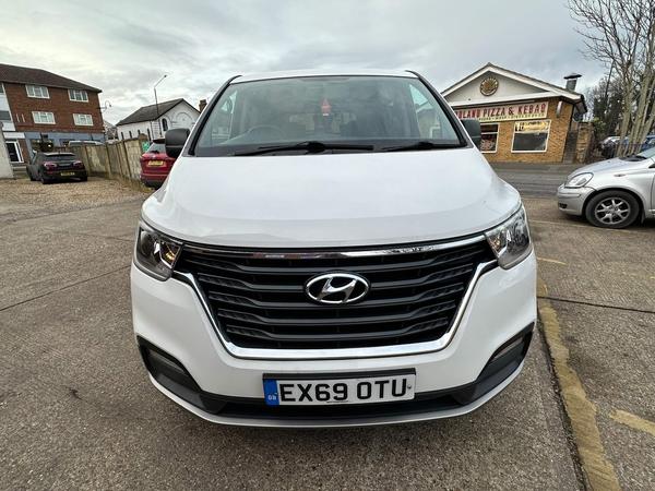 Hyundai i800 2.5 CRDi SE Nav Euro 6 5dr