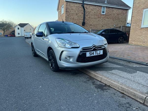 Citroen DS3 Cabrio 1.6 VTi DStyle Plus Euro 5 2dr