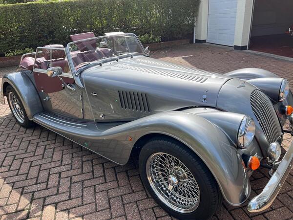 Morgan Roadster 3.7 Convertible 2dr Petrol Manual (2 seat) (232 g/km, 281 bhp)