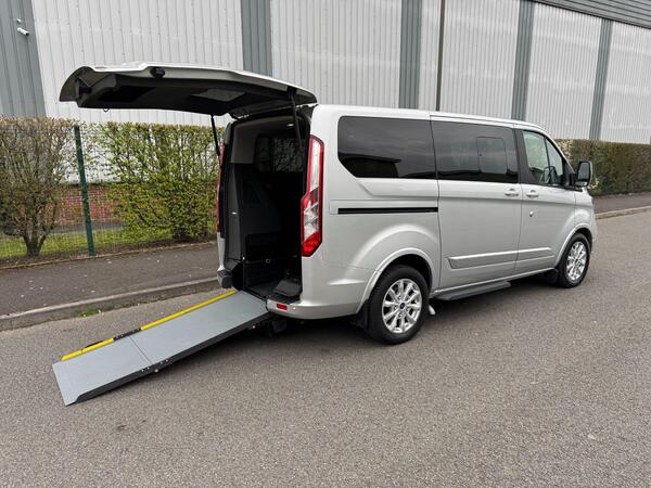 Ford Tourneo Custom 2.0 310 EcoBlue Titanium Auto L1 Euro 6 (s/s) 5dr