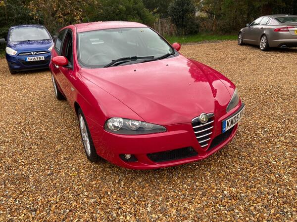 Alfa Romeo 147 1.6 T.Spark Lusso 5dr