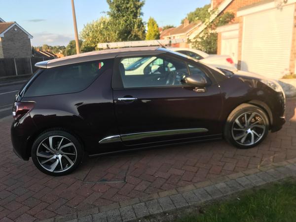 Citroen DS3 Cabrio 1.6 e-HDi DStyle Plus Euro 5 (s/s) 2dr