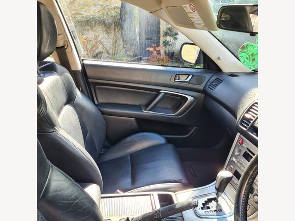 Subaru Legacy 2.0 R 4dr