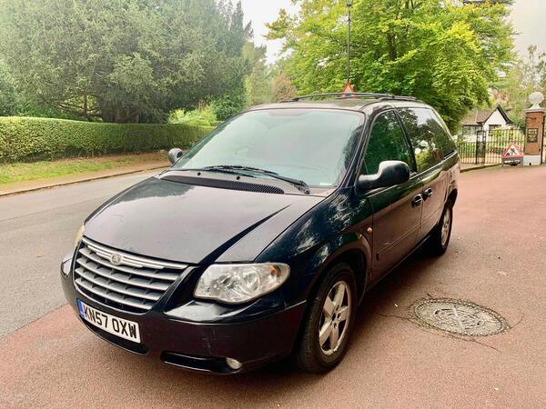 Chrysler Voyager 2.8 CRD Executive 5dr