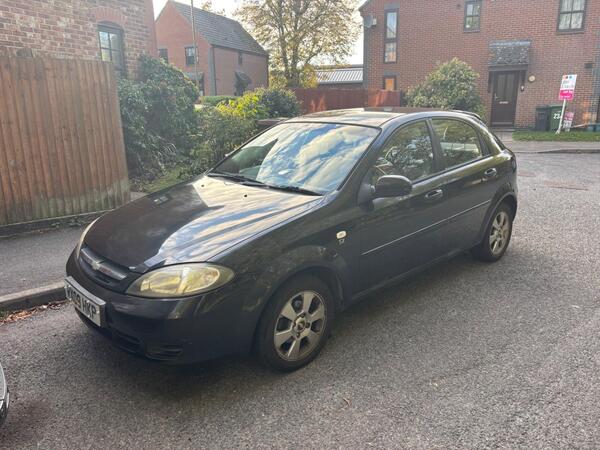 Chevrolet Lacetti 1.6 SX 5dr