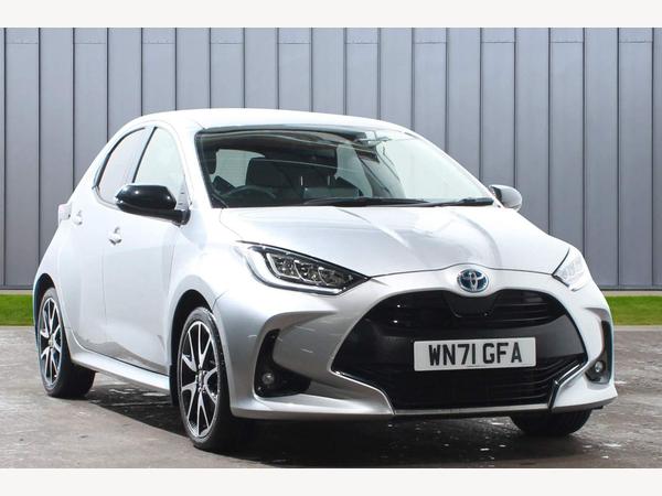 Toyota Yaris 1.5 VVT-h Dynamic E-CVT Euro 6 (s/s) 5dr