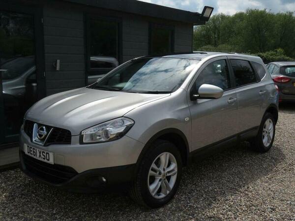 Nissan Qashqai+2 1.5 dCi Acenta 2WD Euro 5 5dr
