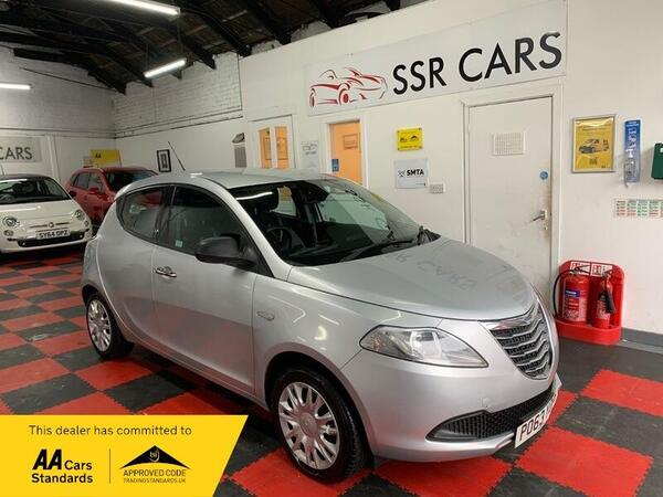 Chrysler Ypsilon S 5dr