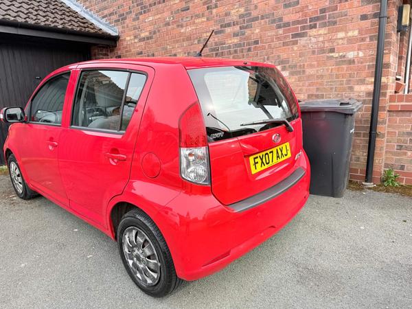 Perodua Myvi 1.3 EZi 5dr