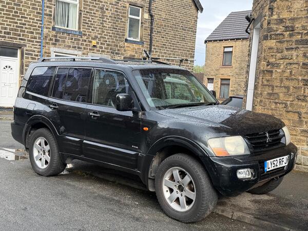 Mitsubishi Shogun 3.5 GDi V6 Animal 5dr